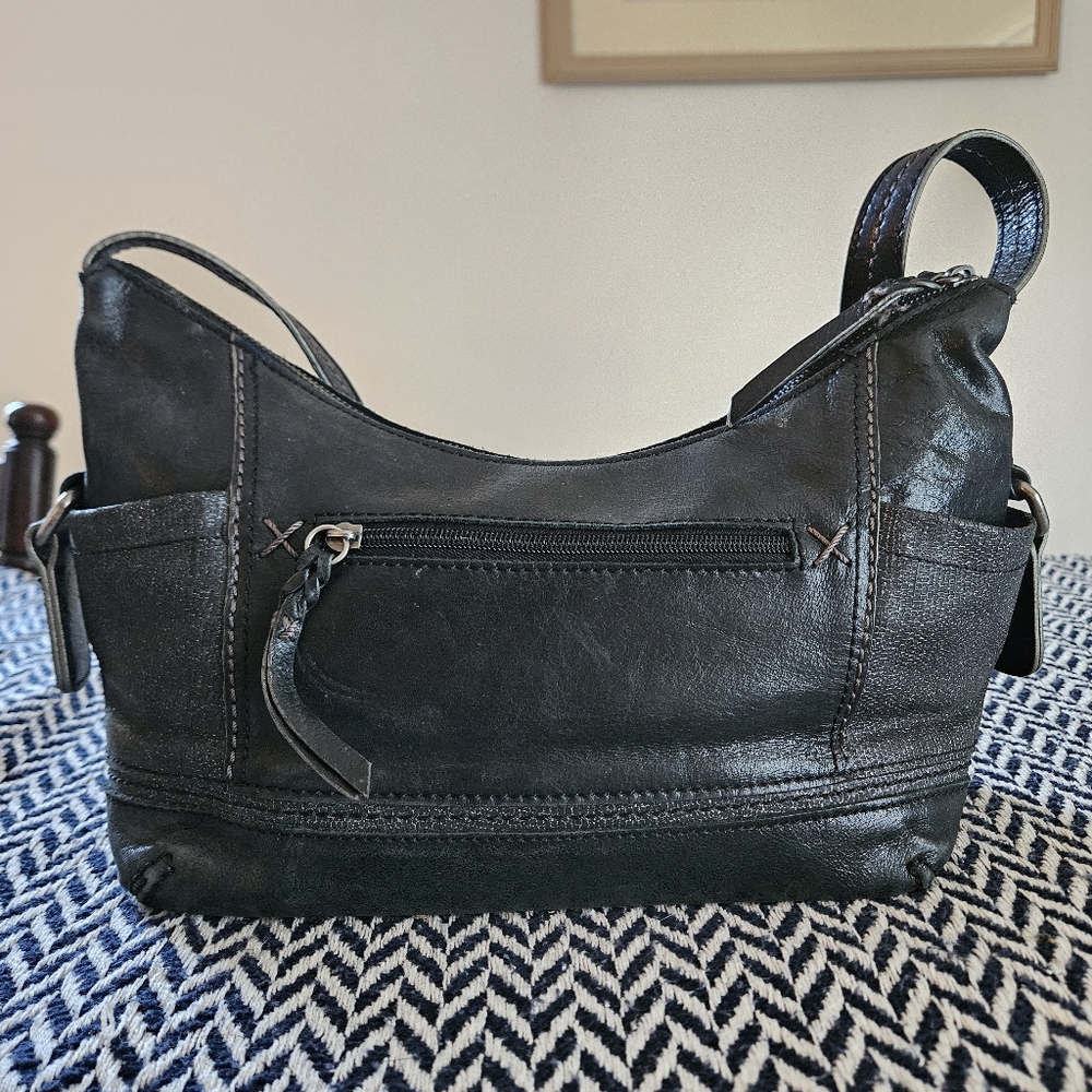 The Sak Black Smooth Leather & Metallic Threaded Shoulder Bag w/ Clean Interior